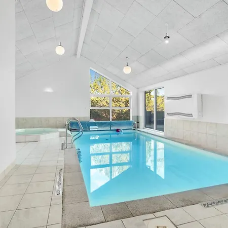 26 Person In Feriehus Jerup